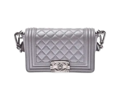 CHANEL Lambskin Matelasse Boy Chanel "Silver"