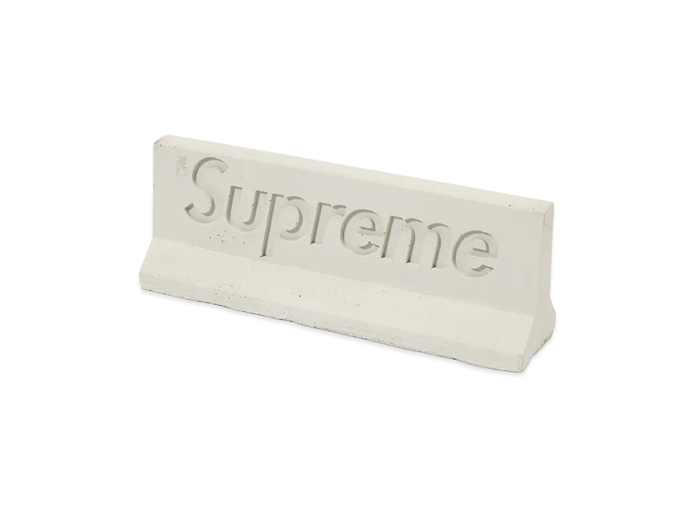 Supreme Supreme x Mini Materials 1:12 Scale Jersey Barrier Supreme Supreme x Mini Materials 1:12 Scale Jersey Barrier