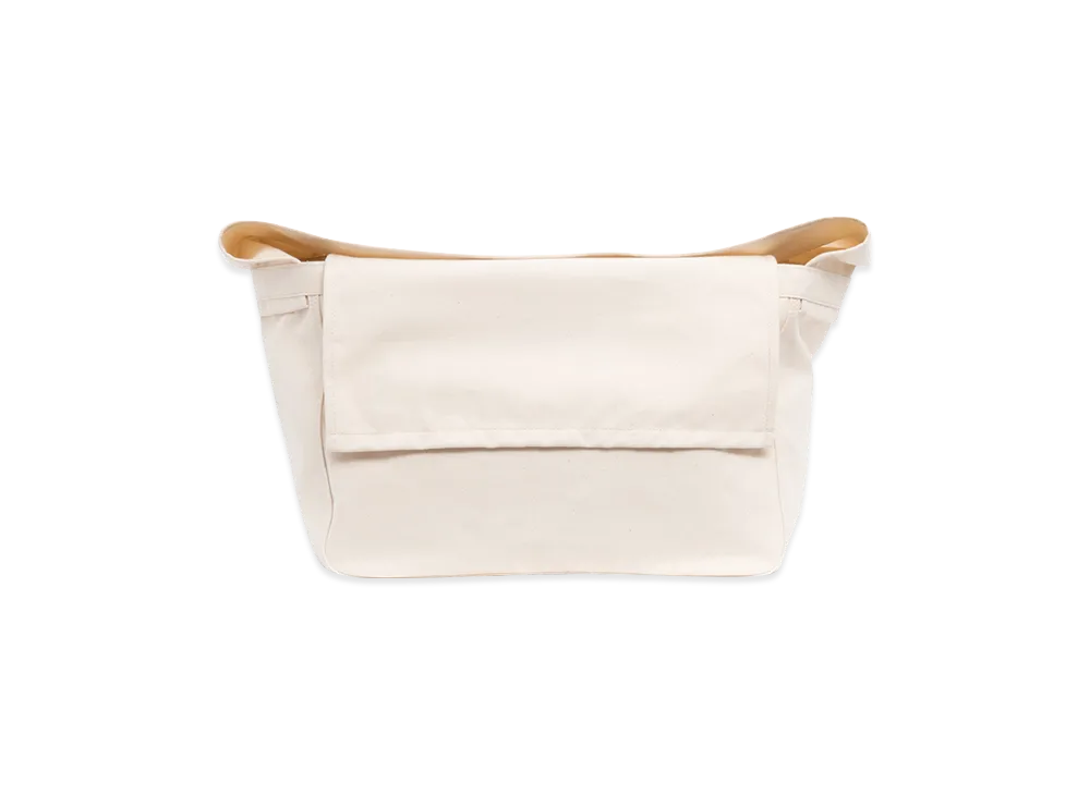 Cdg postman ホワイト 新品　ポストマン　バッグ　メッセンジャー Cdg postman ホワイト 新品 ポストマン バッグ メッセンジャー 【公式