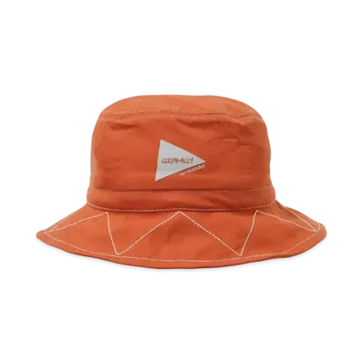 GRAMICCI x and wander zigzag stitch hat"RED"
