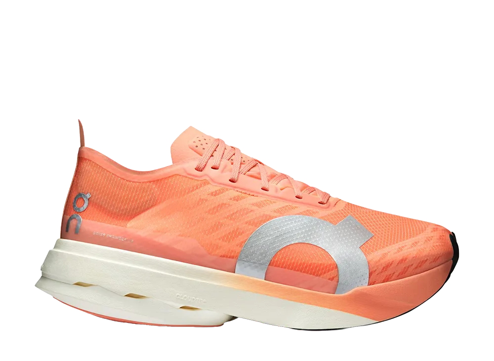 On Cloudboom Strike "Sunstone/White"