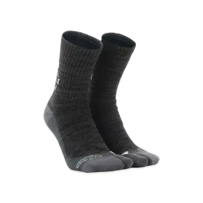 KEEN Newport Tabi Slogan Socks "Black/Magnet"