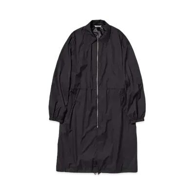 AURALEE Hard Twist Polyester Satin Laminate Zip Coat "Black"