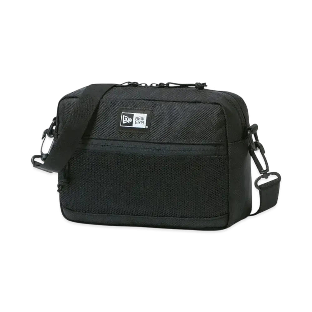 NEW ERA Shoulder Pouch Large 2L "Black"