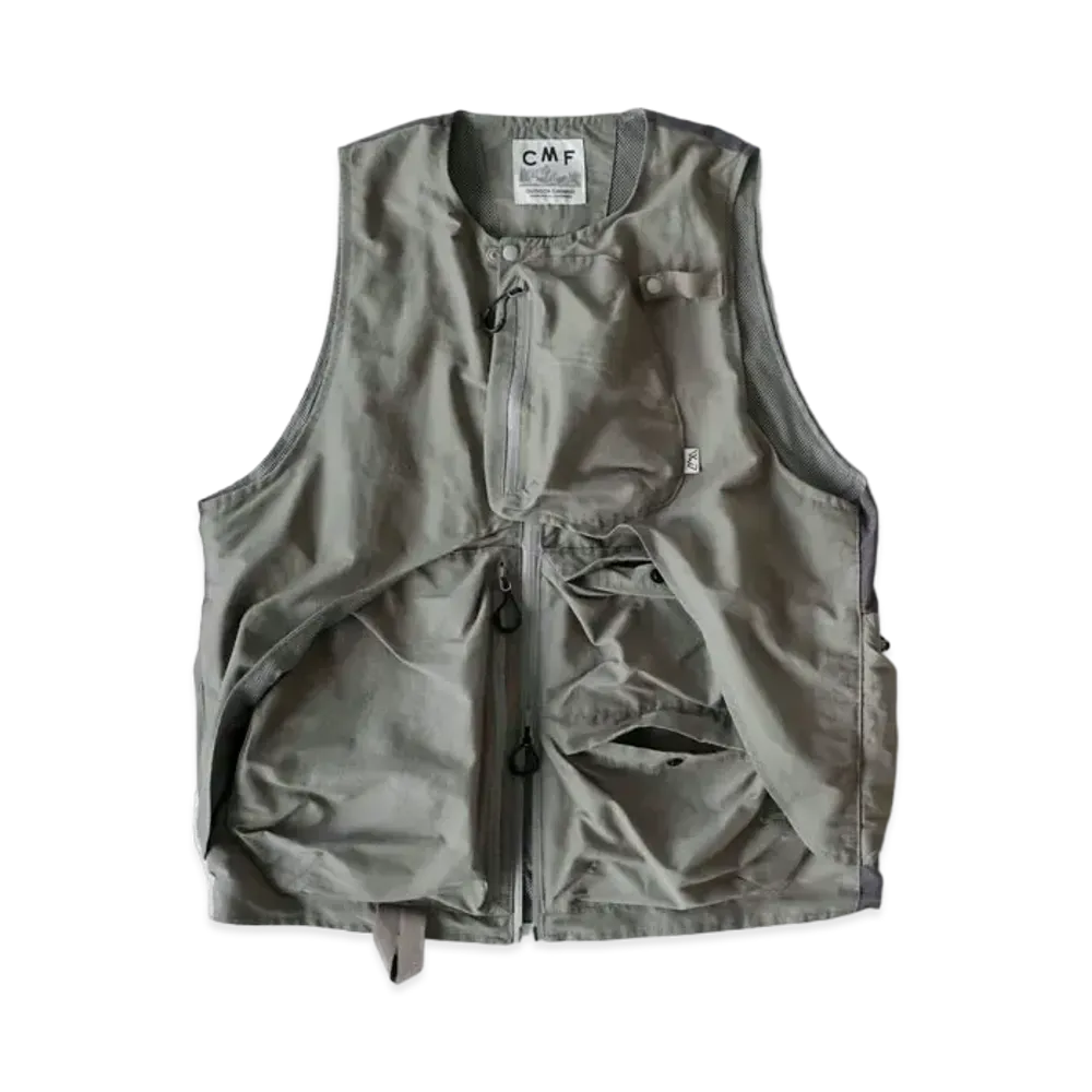 eye_C x Cmf Outdoor Garment Overlay Vest "Grey"