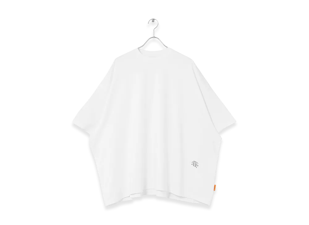 SEE SEE S Big Calligraphy Logo "White"