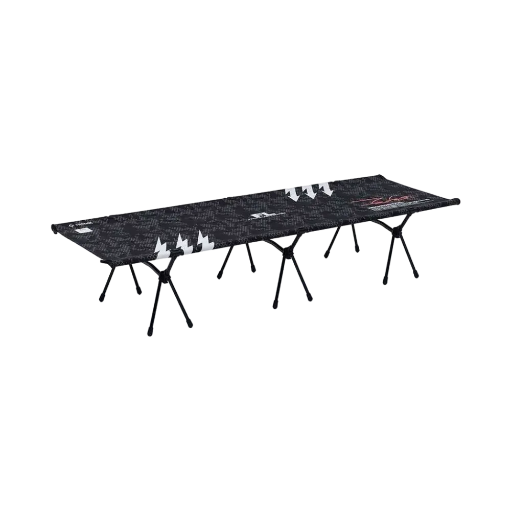 NEIGHBORHOOD x Futura Laboratories x Helinox Cot One "Black Camo"