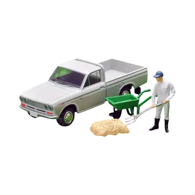 TOMYTEC "TOMICA LIMITED VINTAGE" 1/64 LV-195c Datsun Truck 1300 Deluxe (White) With Figure