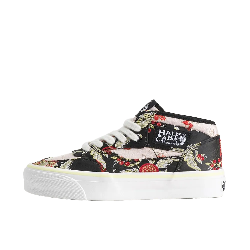 OTW by Vans Half Cab 33 Decon Vibram Floral "Black"