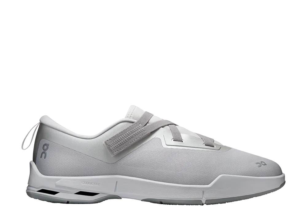 On Cloudnova Moon "Wolf/Alloy"