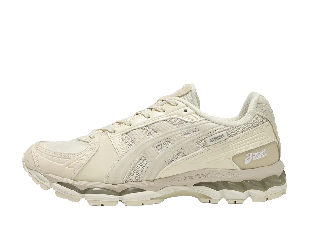 INVINCIBLE × Madness × Asics GEL-Kayano 12.1 "Vanilla"