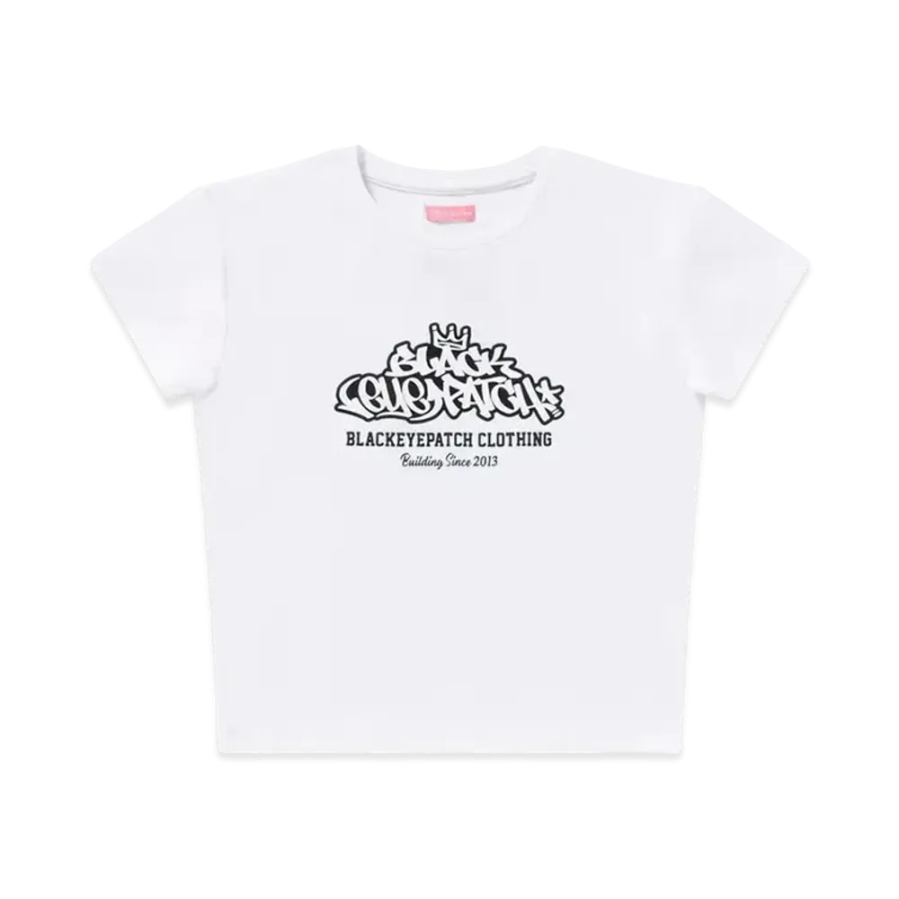 BlackEyePatch Style Script Baby Tee "White"
