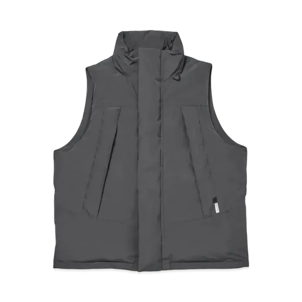 DAIWA PIER39 Gore-Tex Windstopper Field Down Vest "Charcoal"