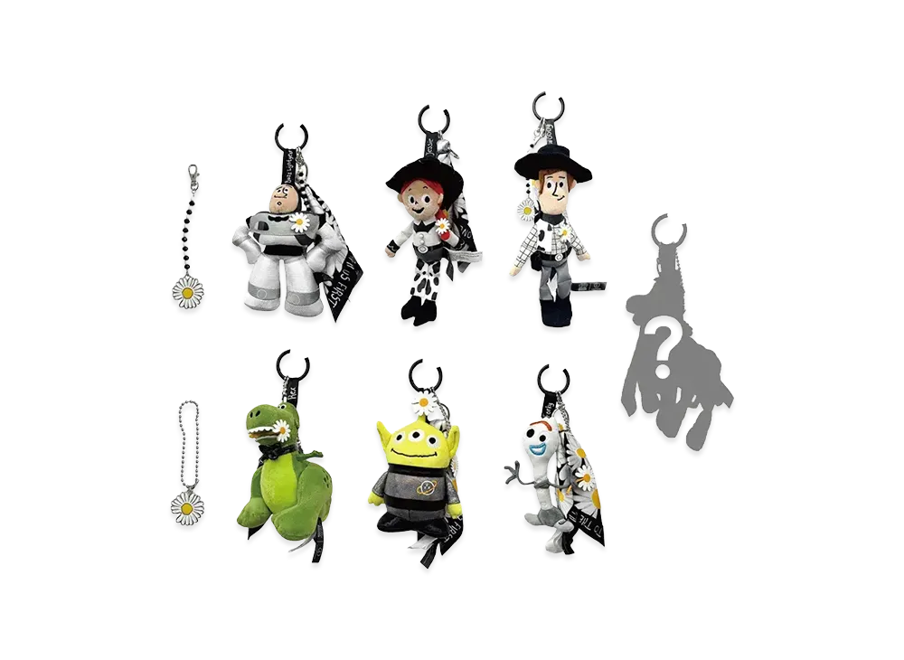 PEACEMINUSONE x Toy Story THE FIRST FAN Plush Blind Key Ring Fr "Multi" / G-DRAGON