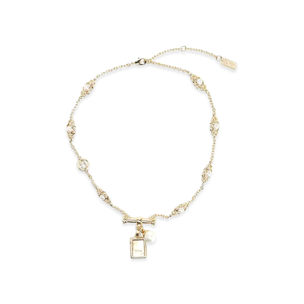 Chloe Women's Classy Necklace "Gold"