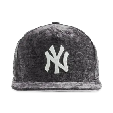 Kith x New Era x the New York Yankees Chenille 9Fifty A-Frame Snapback "Fuel "