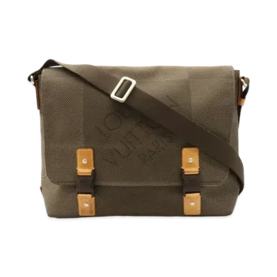 Louis Vuitton Lu Damier Geant "Tail"