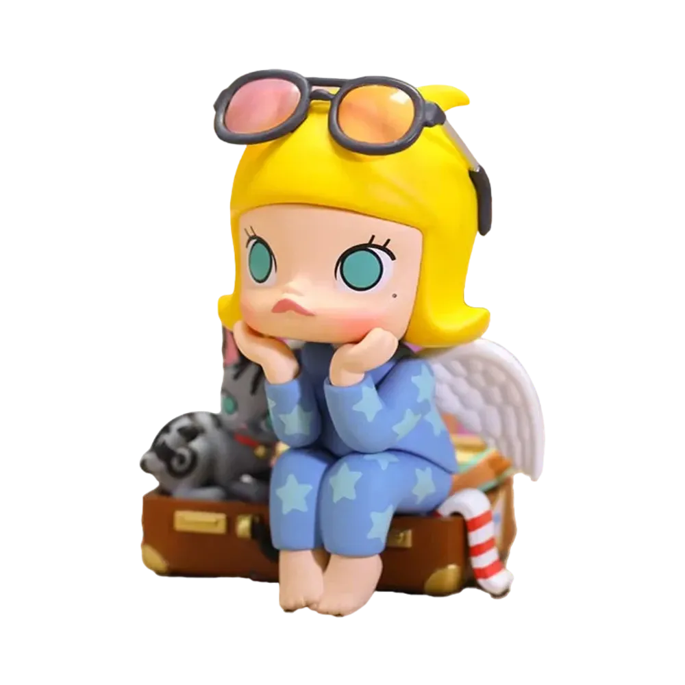 POP MART MOLLY Keen On Traveling