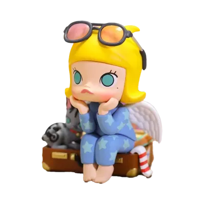 POP MART MOLLY Keen On Traveling