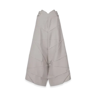 132 5. ISSEY MIYAKE No.2 "Silver Gray"