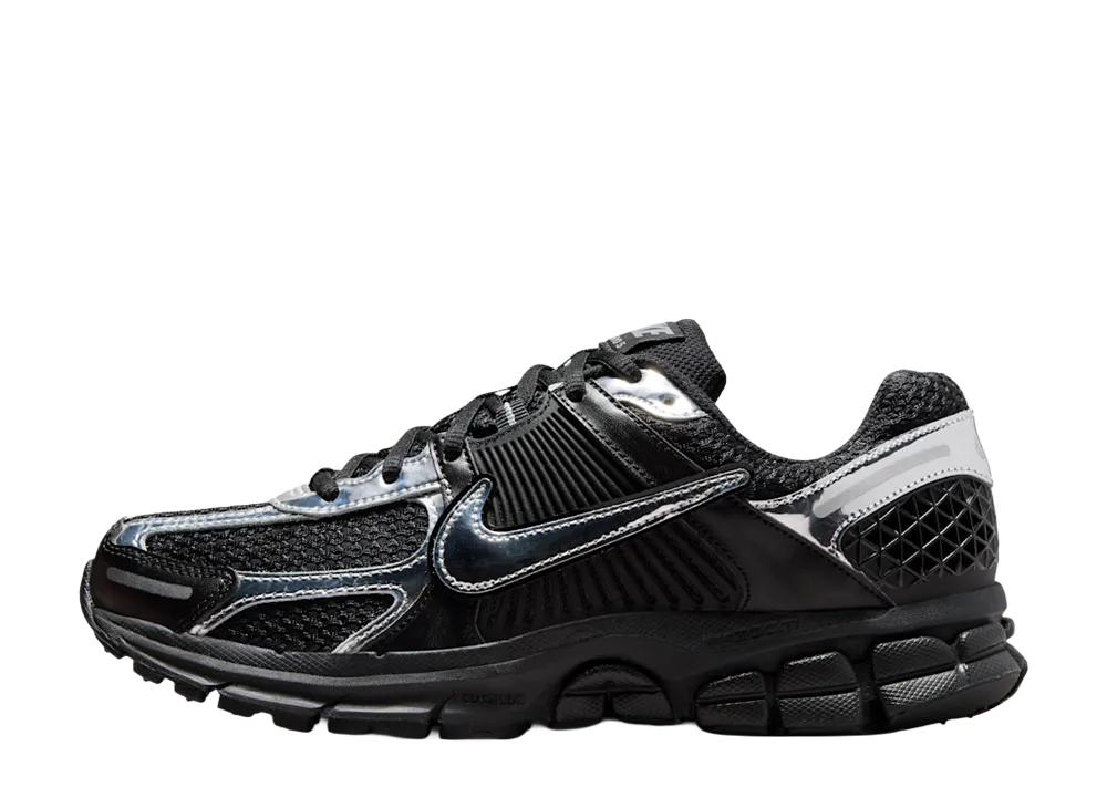 ナイキ ウィメンズ ズーム ボメロ5 "ブラック/メタリックシルバー"