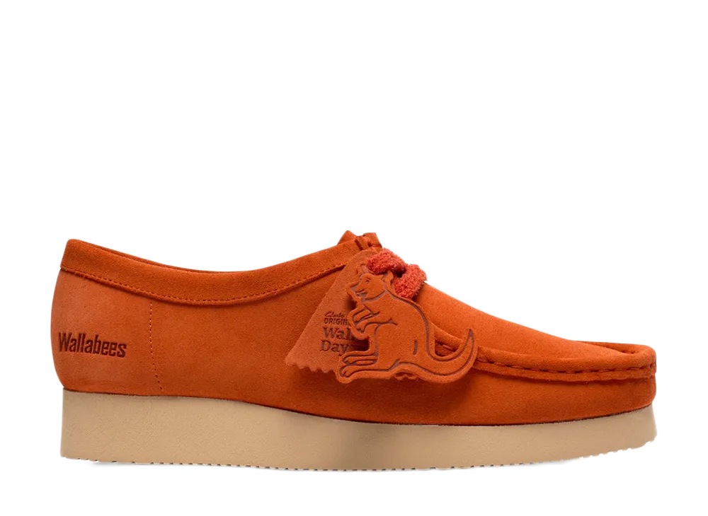 Clarks Women's Wallabee 2604 "Orange Suede"