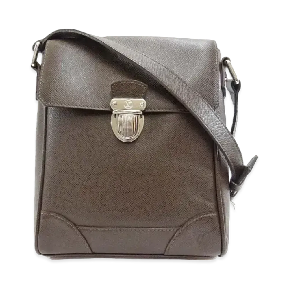 Louis Vuitton Luc Taiga "Grizzly"