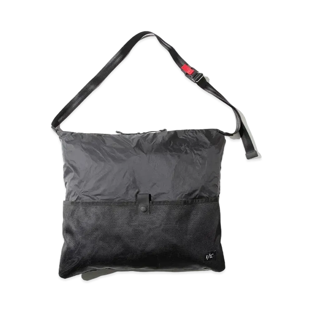 F/CE. Recycle Packable One Shoulder "Black"