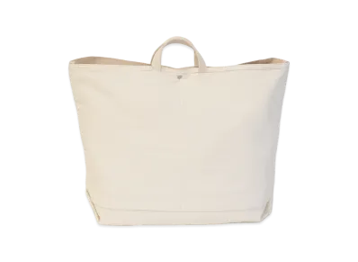 ANCELLM with This is a(n) C/R Duck Bag "White"