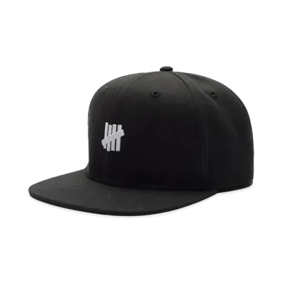 UNDEFEATED Icon Strapback "Black"