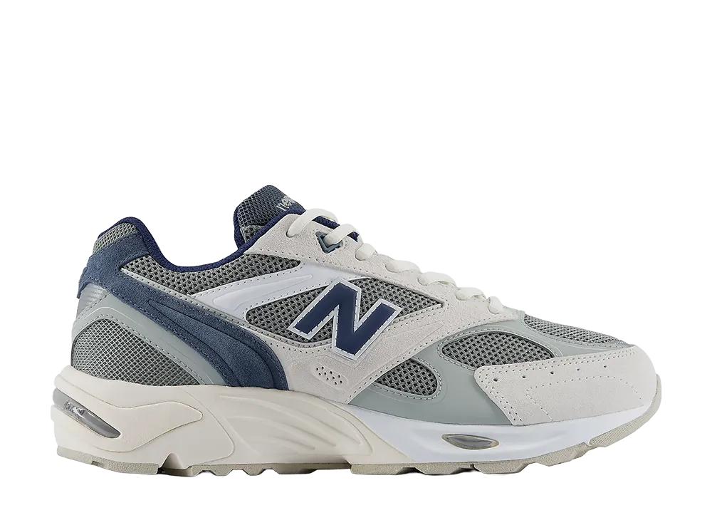 New Balance 880R "Sea Salt/Bayberry"