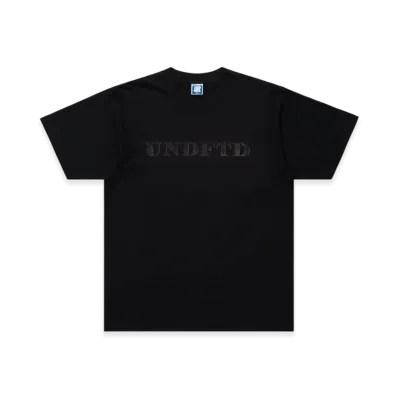 UNDEFEATED Stencil S/S Tee "Black"