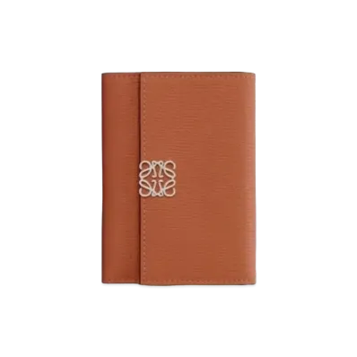 LOEWE Anagram Vertical Wallet Small Pebble Grain Calf "Tan"