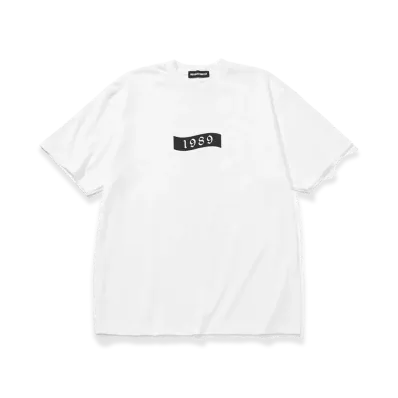 GOD SELECTION XXX x YU (I Don’t Like Mondays.) x GAN Lyrics Box Logo Tee GX-S26-YGST-01 "White"