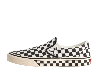 Vans Classic Slip-On "Black/Marshmallow"