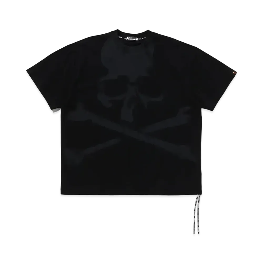 A BATHING APE x mastermind JAPAN Skull Over Print Relaxed Fit Tee "Black"