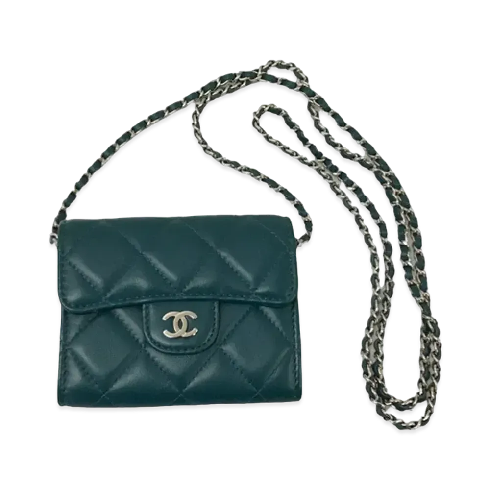 CHANEL Classic Chain Clutch