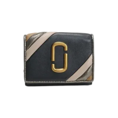 MARC JACOBS The Glam Shot Shiny Trifold Wallet "Black Multi"