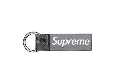 Supreme Webbing Keychain "Snow Camo"