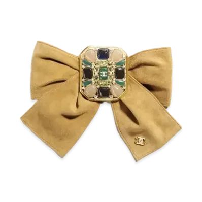 CHANEL Brooch Metal, Goatskin, Resin & Strass "Gold/Beige/Multicolor/Crystal"