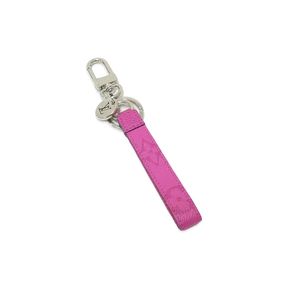 Louis Vuitton Porte Cles Slim Dragonne Taigarama "Fuchsia"