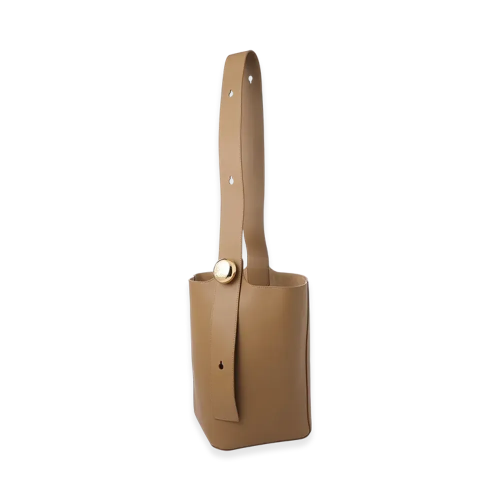 LOEWE Pebble Bucket Medium "Oak"