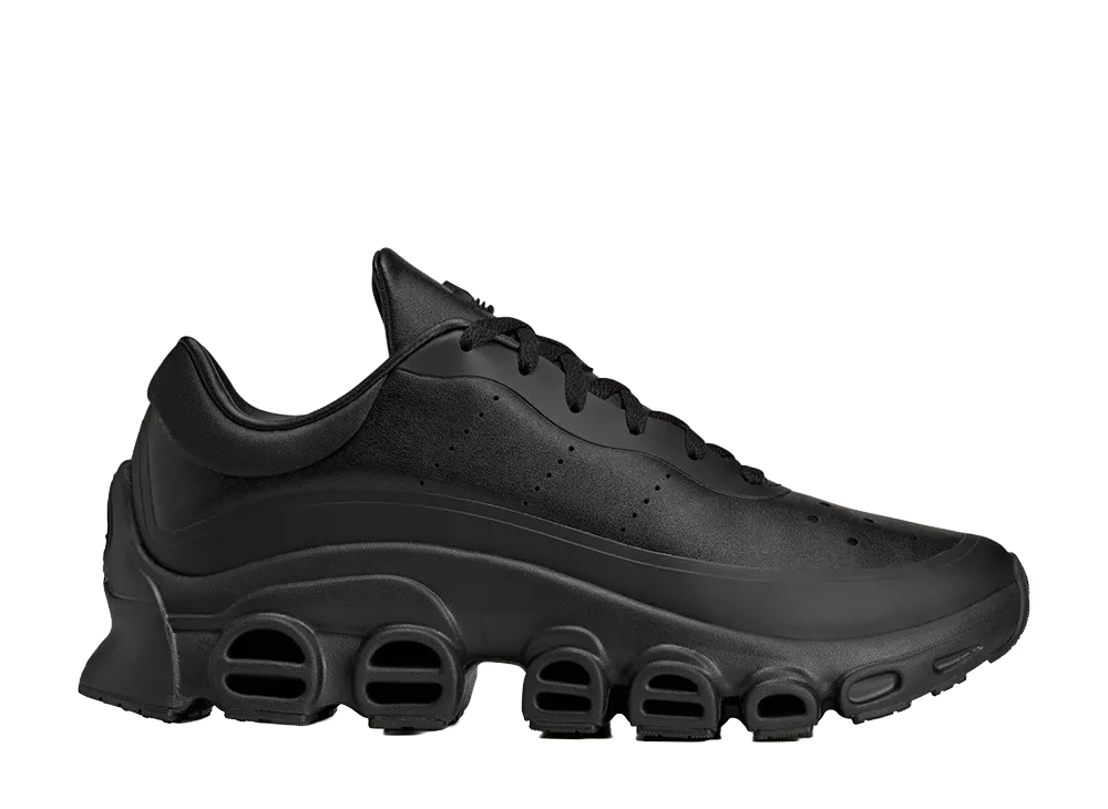 サグクラブ × アディダス アディフォーム メガライド "コアブラック"