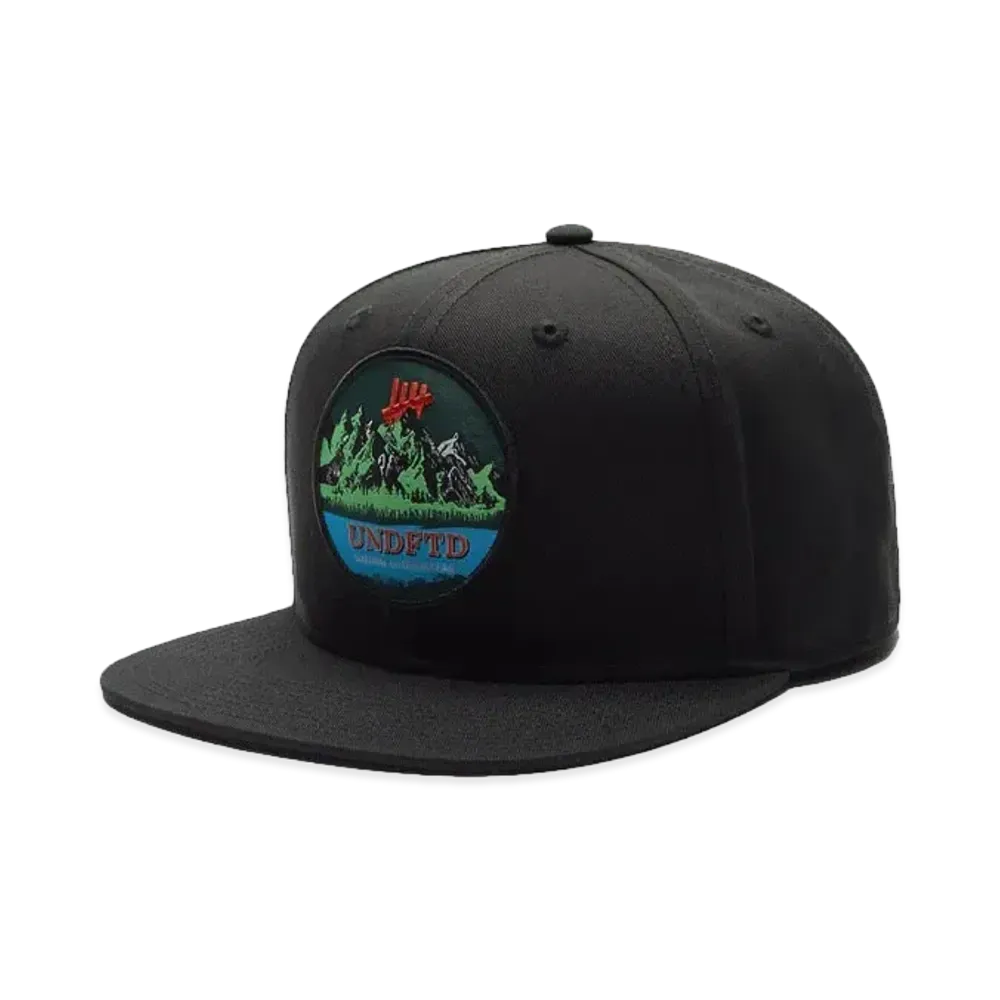 UNDEFEATED Patch Snapback "Black"