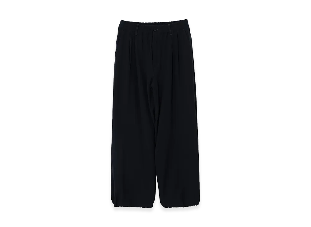 YOKE Exclusive Wool Back Satin Kersey 2pleated Easy Wide Trousers "Black"
