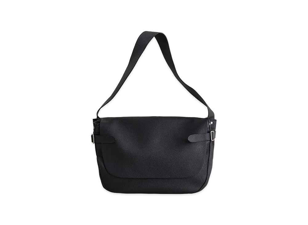 NICENESS The Hefner Postman Bag "Black"