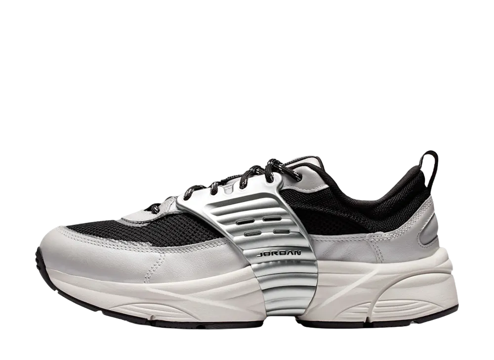 Nike Jordan Trunner O/S "Photon Dust/Black"