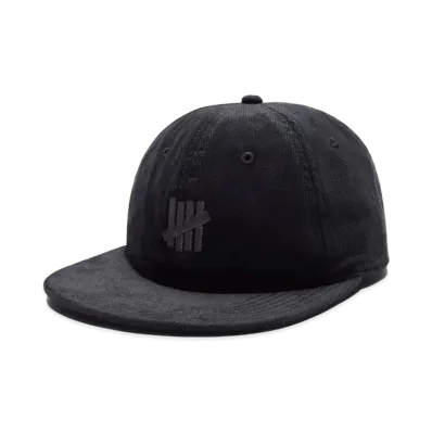 UNDEFEATED Corduroy Strapback "Black"