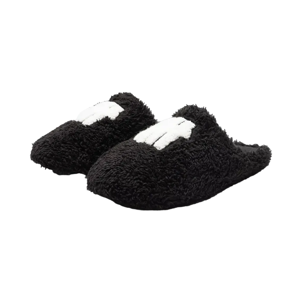 UNDEFEATED Icon Slippers - 03004 "Black"