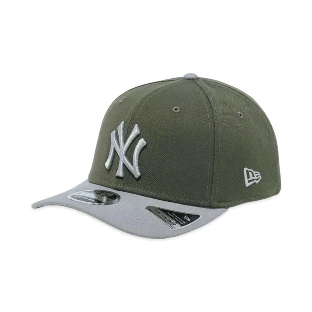 NEW ERA 9Seventy Stretch Snap New Olive New York Yankees "New Olive "